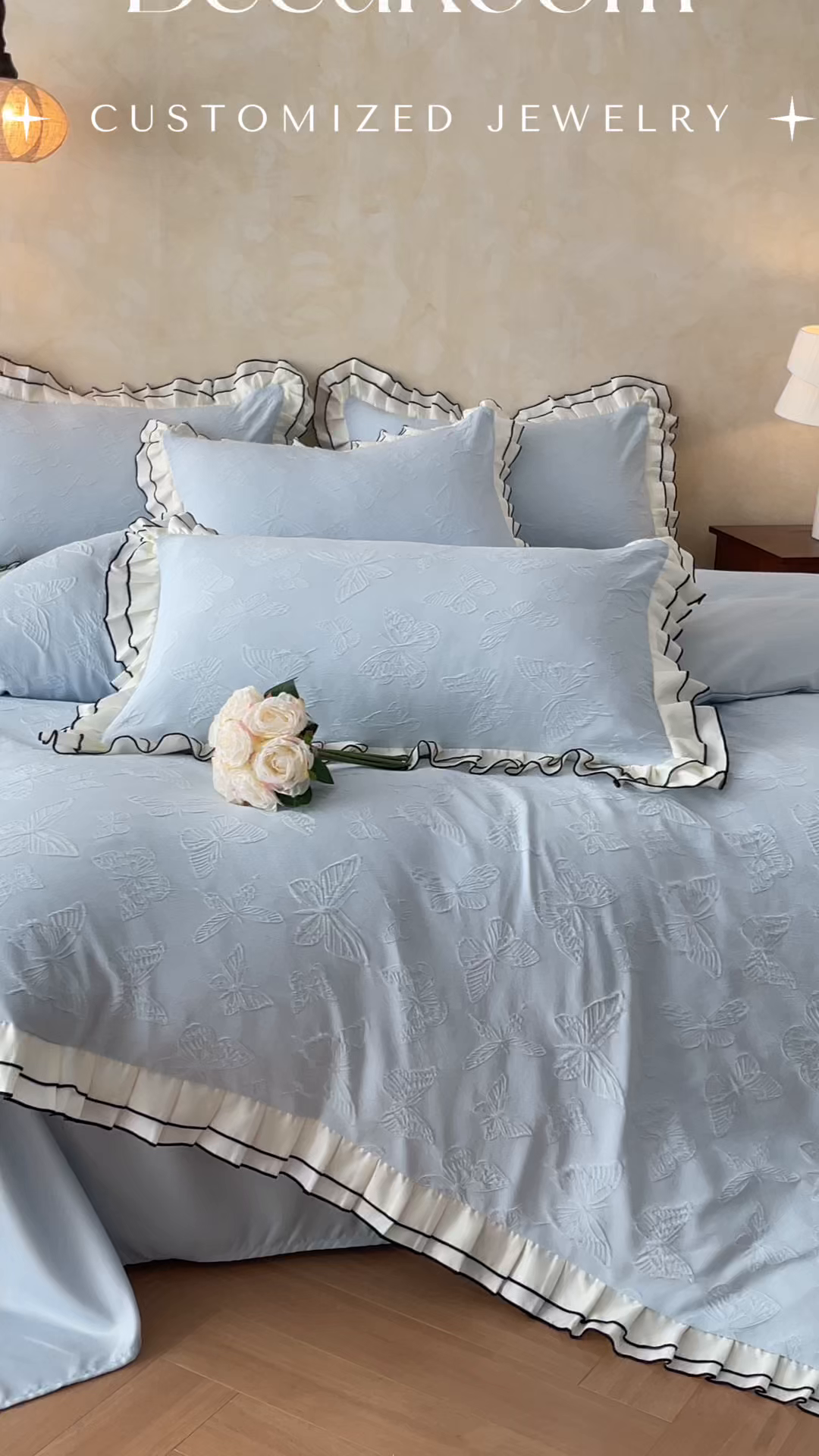 91家纺网 家纺一手货源 找家纺 金阳光家纺 2026新款立体浮雕双层花边水洗真丝四件套 蝴蝶-蓝