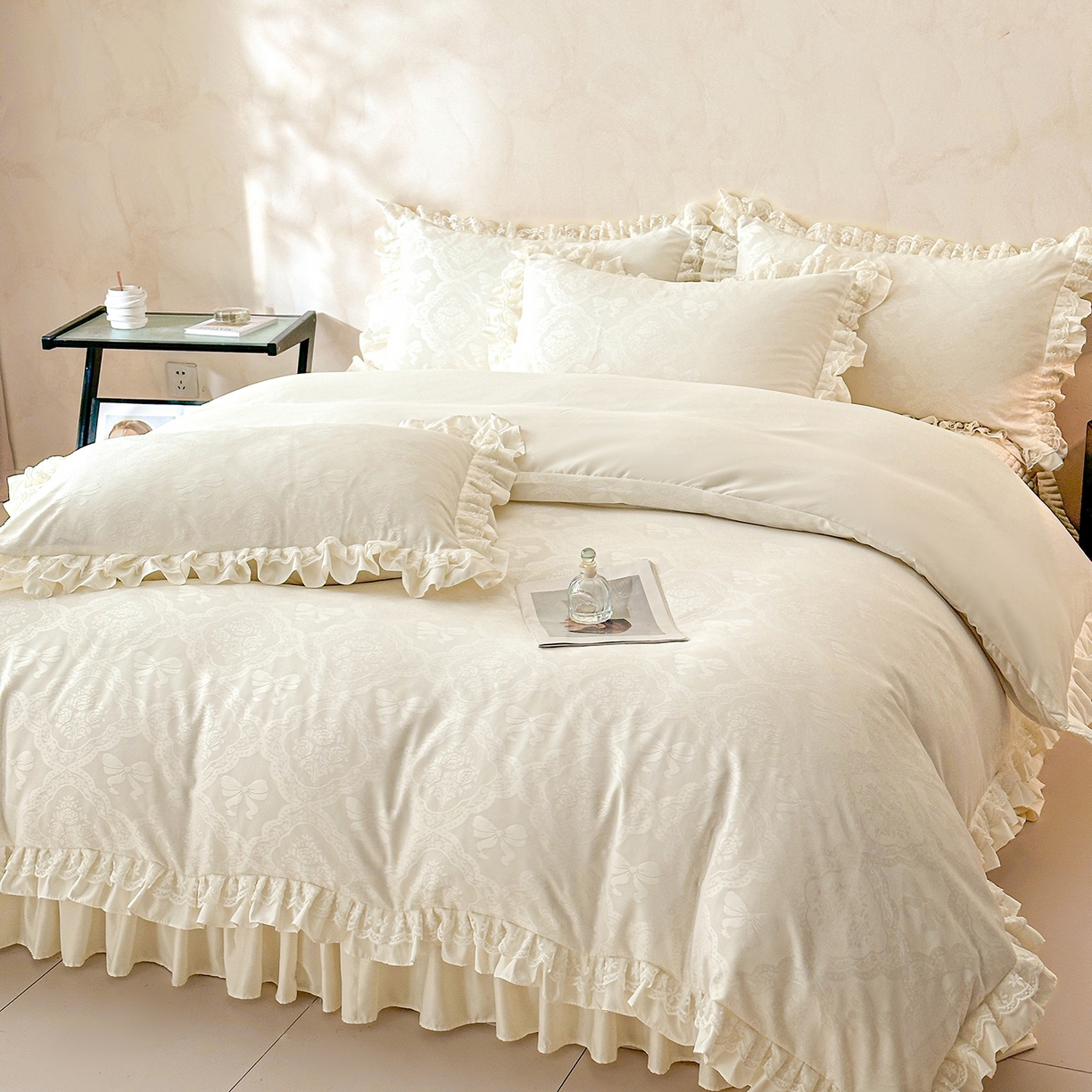 91家纺网 家纺一手货源 找家纺 （总）金阳光家纺 2026春夏新款A类花边蕾丝款水洗真丝天丝床盖款床单款提花四件套