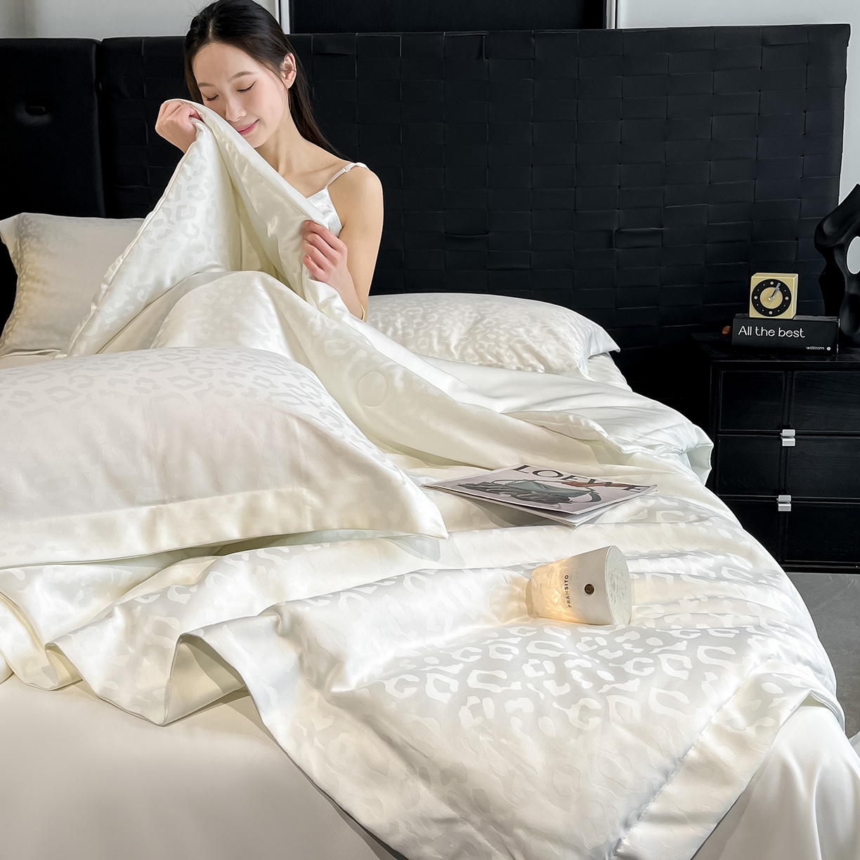 91家纺网 家纺一手货源 找家纺 金阳光家纺 2026新款A类水洗真丝天丝提花高奢豹纹系列夏被夏凉被空调被夏被四件套 豹纹-米白