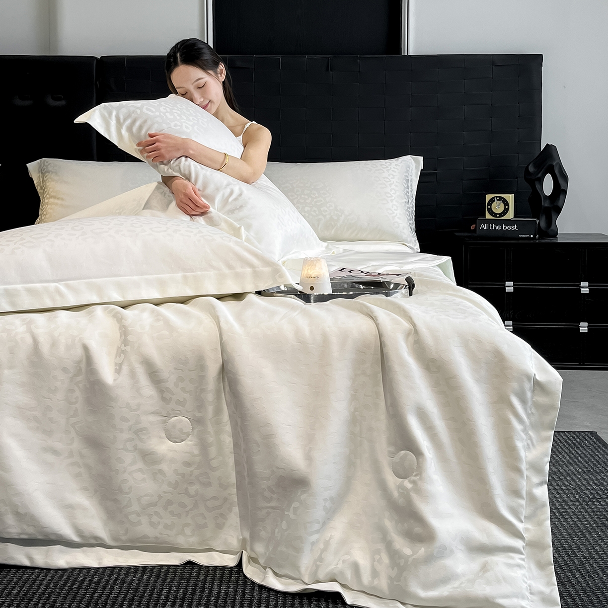 91家纺网 家纺一手货源 找家纺 金阳光家纺 2026新款A类水洗真丝天丝提花高奢豹纹系列夏被夏凉被空调被夏被四件套 豹纹-米白