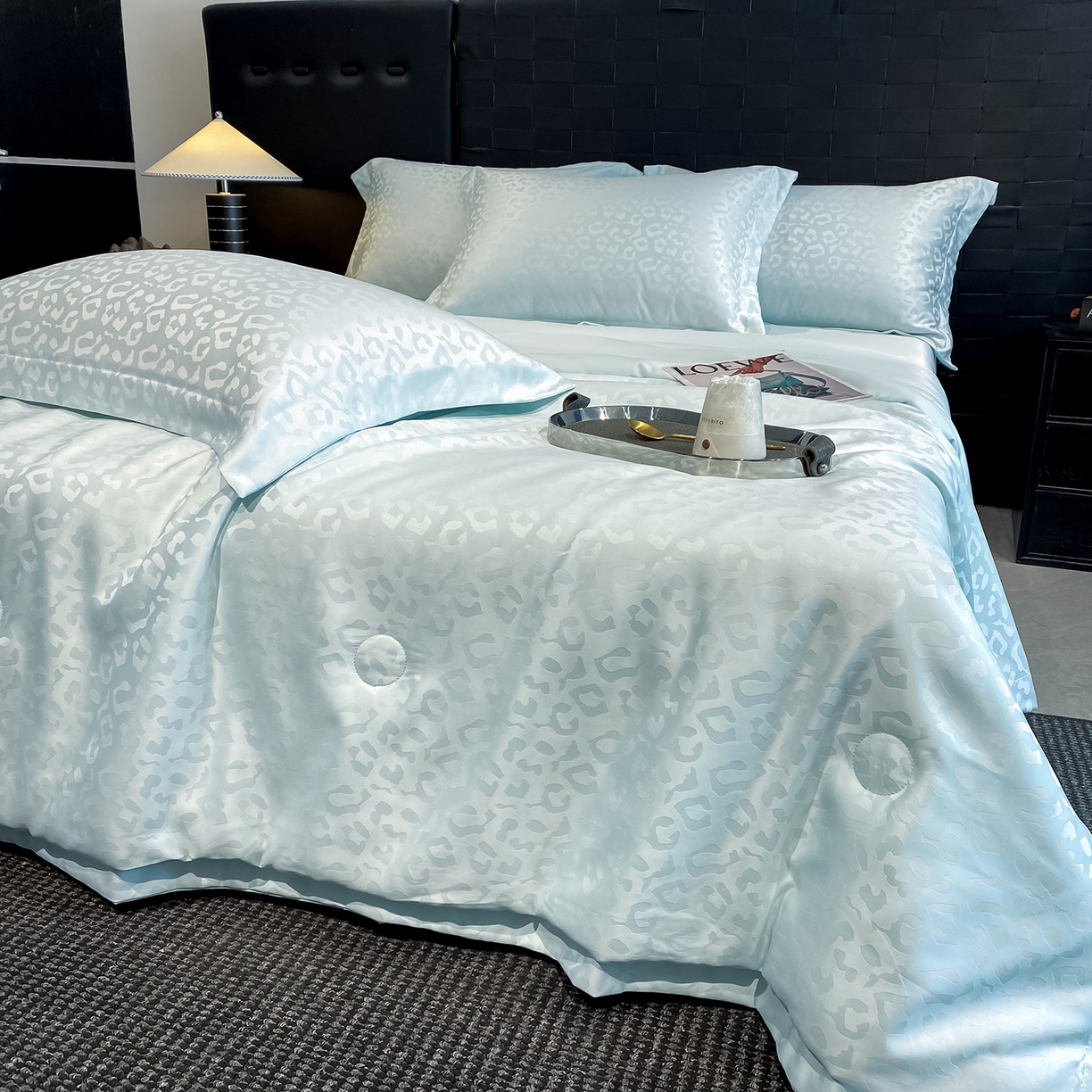 91家纺网 家纺一手货源 找家纺 金阳光家纺 2026新款A类水洗真丝天丝提花高奢豹纹系列夏被夏凉被空调被夏被四件套 豹纹-梦幻绿