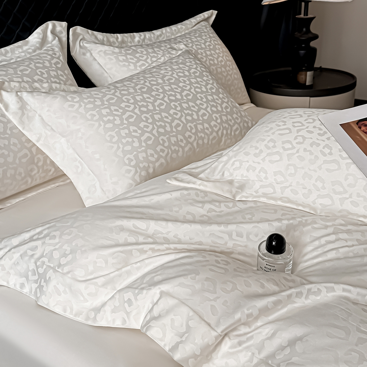 91家纺网 家纺一手货源 找家纺 （总）金阳光家纺 2026春夏新款A类水洗真丝天丝高奢提花豹纹四件套