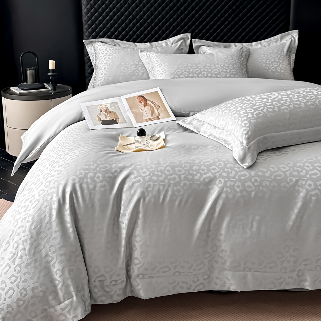 91家纺网 家纺一手货源 找家纺 金阳光家纺 2026春夏新款A类水洗真丝天丝高奢提花豹纹四件套 豹纹-浅灰