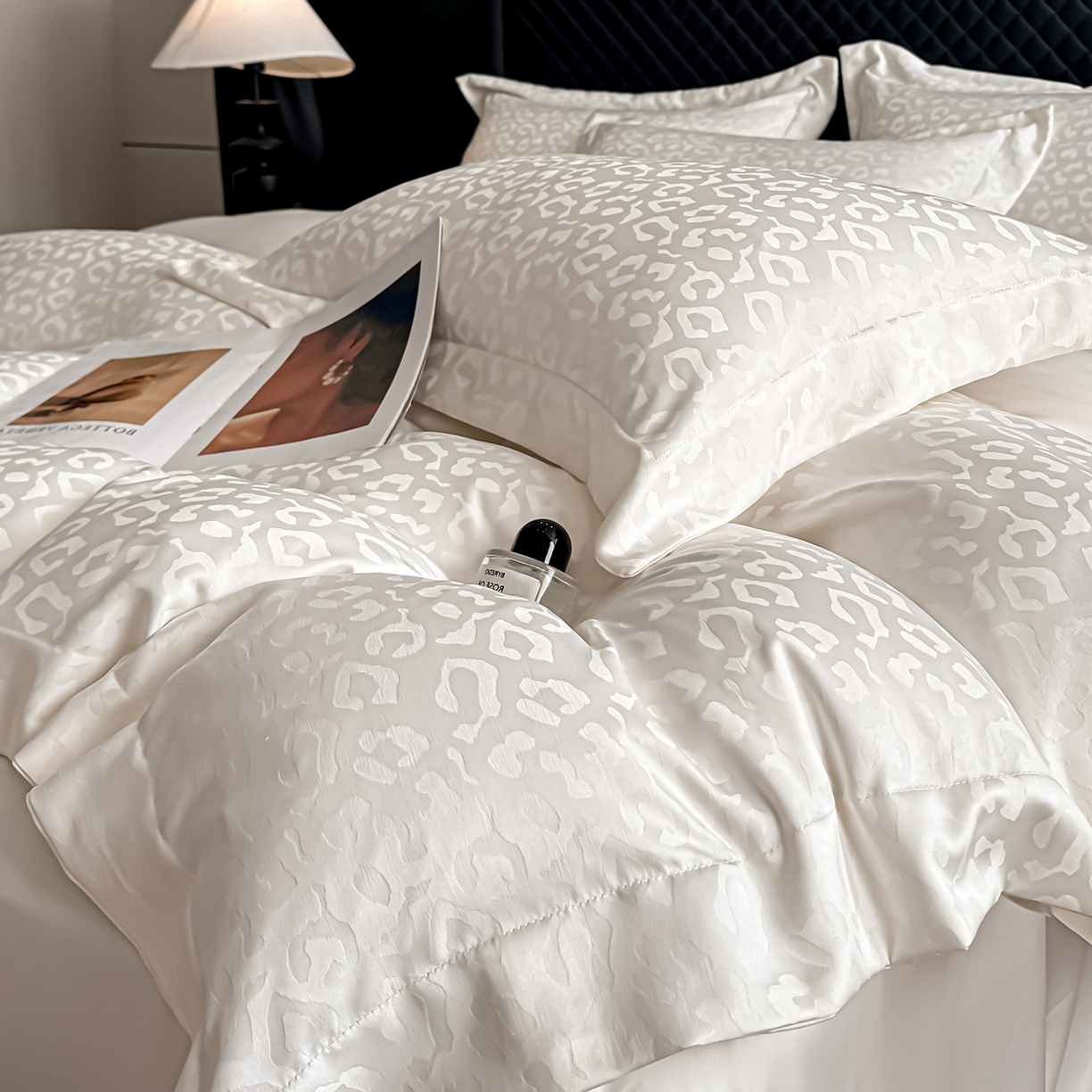 91家纺网 家纺一手货源 找家纺 （总）金阳光家纺 2026春夏新款A类水洗真丝天丝高奢提花豹纹四件套