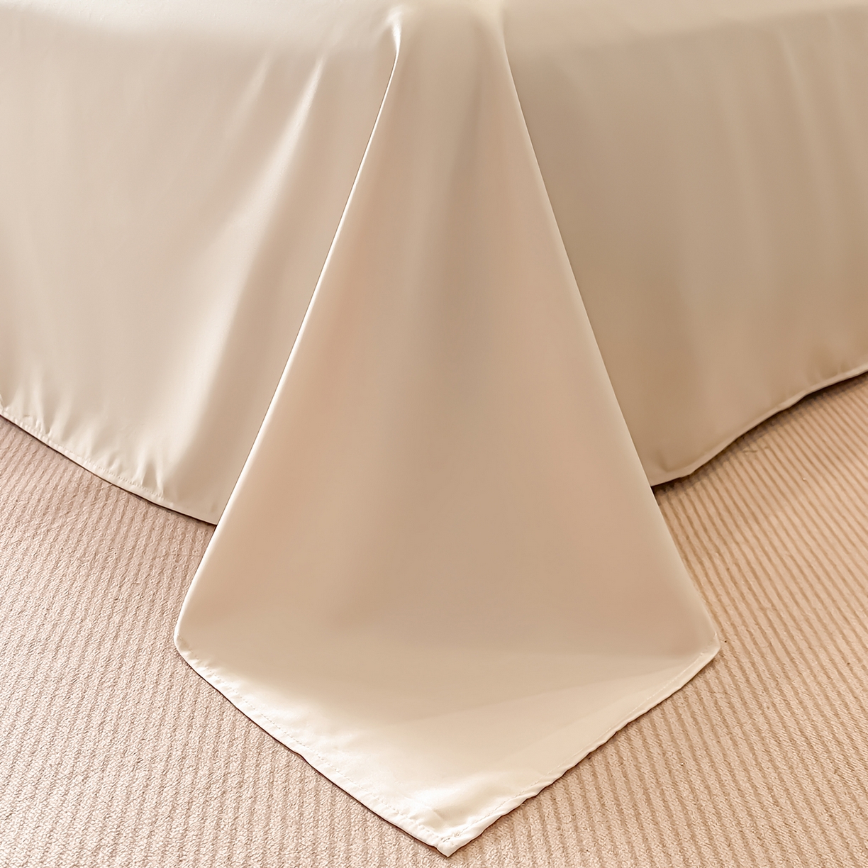 91家纺网 家纺一手货源 找家纺 金阳光家纺 2026春夏新款A类水洗真丝天丝高奢提花豹纹四件套 豹纹-香槟色