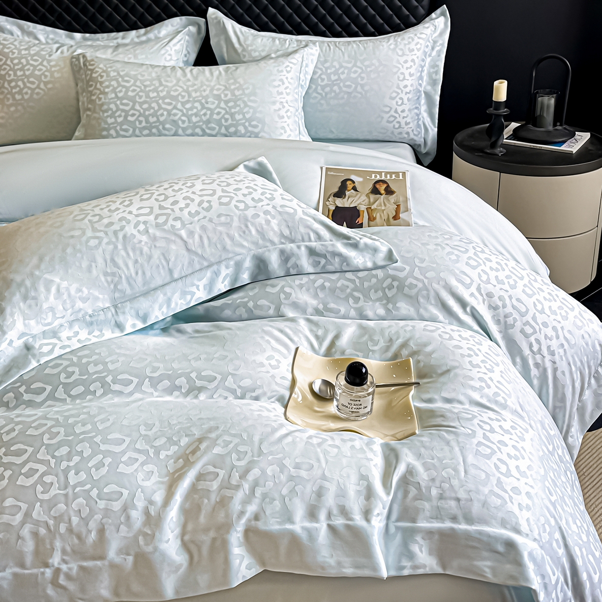 91家纺网 家纺一手货源 找家纺 金阳光家纺 2026春夏新款A类水洗真丝天丝高奢提花豹纹四件套 豹纹-梦幻绿