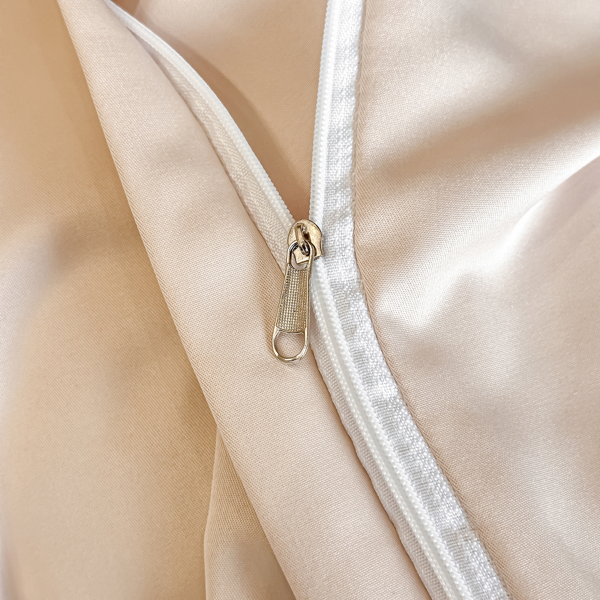 91家纺网 家纺一手货源 找家纺 金阳光家纺 2026春夏新款A类水洗真丝天丝高奢提花豹纹四件套 豹纹-香槟色