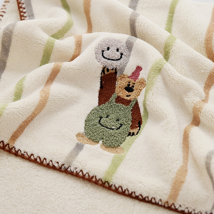 91家纺网 家纺一手货源 找家纺 朴尔家纺-毛巾被 2026新款毛巾绣勾边AB版珊瑚绒速吸速干毛巾浴巾- 背带熊毛巾 背带熊-米白毛巾35x75cm毛巾