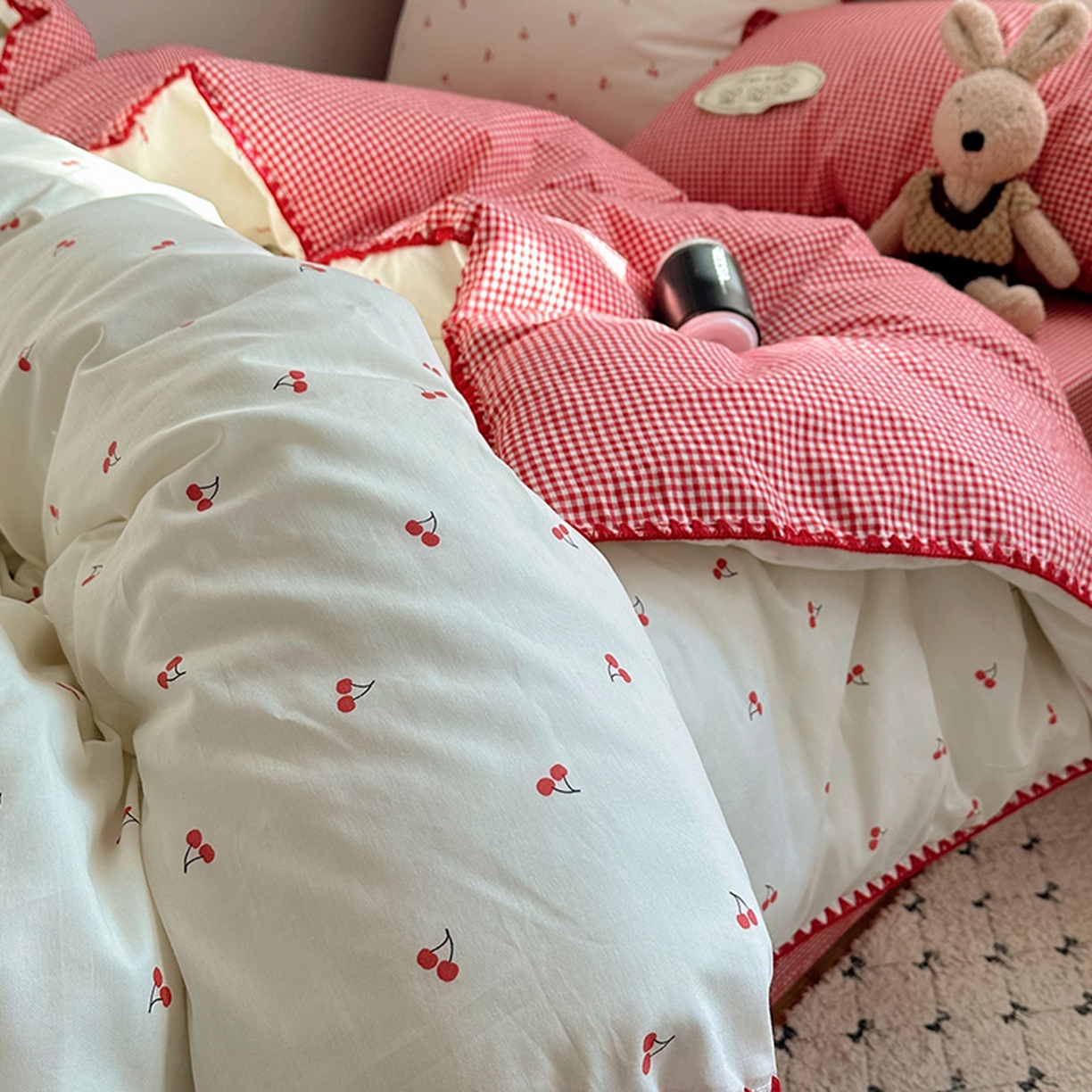 91家纺网 家纺一手货源 找家纺 （总）桃子家居 2026新款小清新A类全棉纯棉水洗棉色织混搭四件套甜心樱桃
