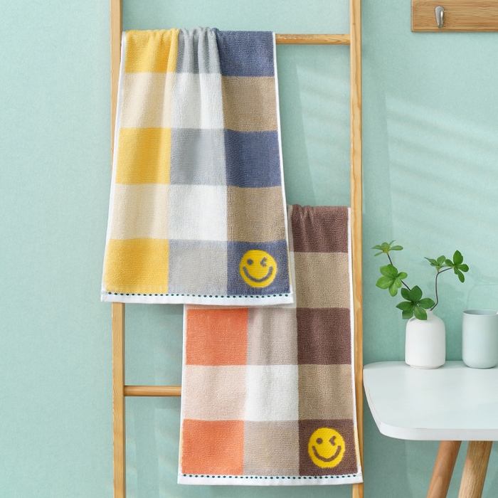 91家纺网 家纺一手货源 找家纺 朴尔家纺-毛巾被 2026新款纯棉32股运动风男士色织条纹笑脸加厚毛巾浴巾组合 组合图仅供展示 浴巾70x140cm/条