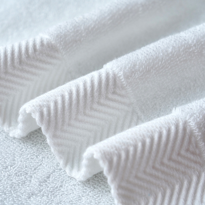 91家纺网 家纺一手货源 找家纺 朴尔家纺-毛巾被 2026新款全棉纯棉32股酒店风黑标加厚毛巾浴巾组合 浴巾-黑标-纯白 毛巾35x75cm/条