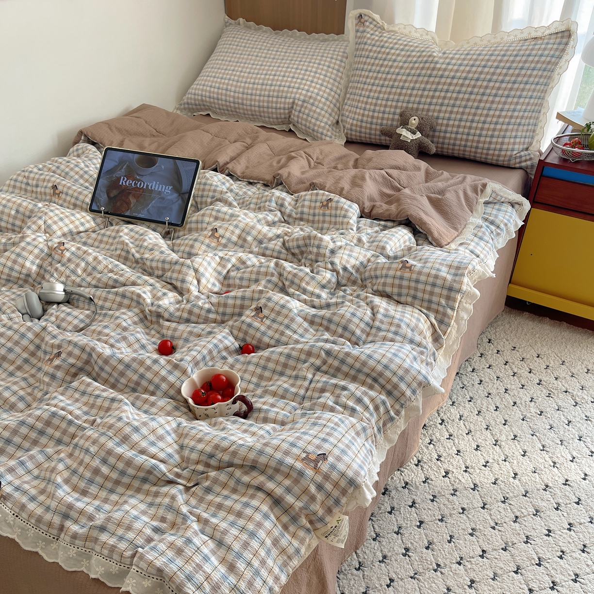 91家纺网 家纺一手货源 找家纺 宝士康家纺 2026新款10A抗菌提花色织花边单夏被/夏被四件套/空调被 雾格马