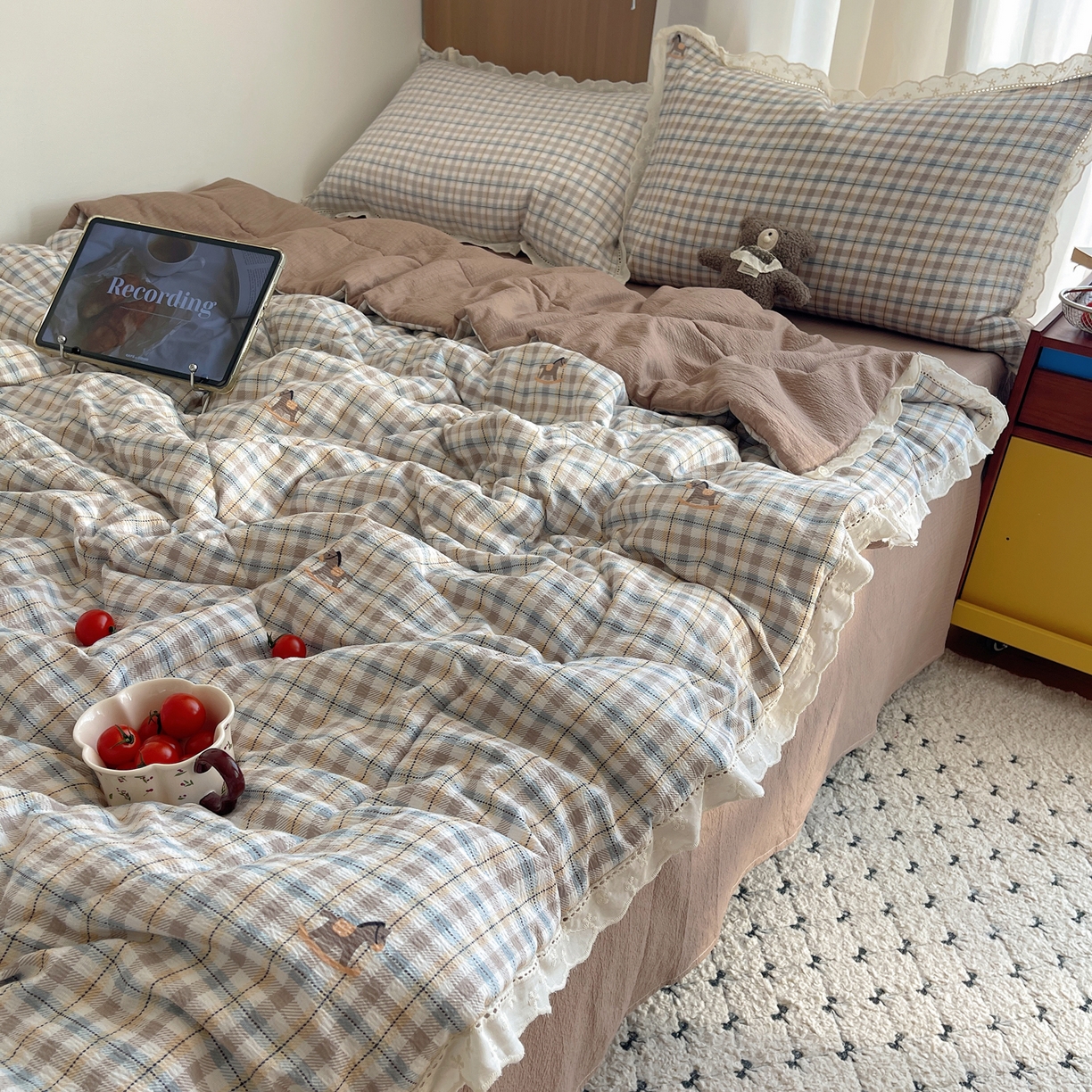 91家纺网 家纺一手货源 找家纺 宝士康家纺 2026新款10A抗菌提花色织花边单夏被/夏被四件套/空调被 雾格马