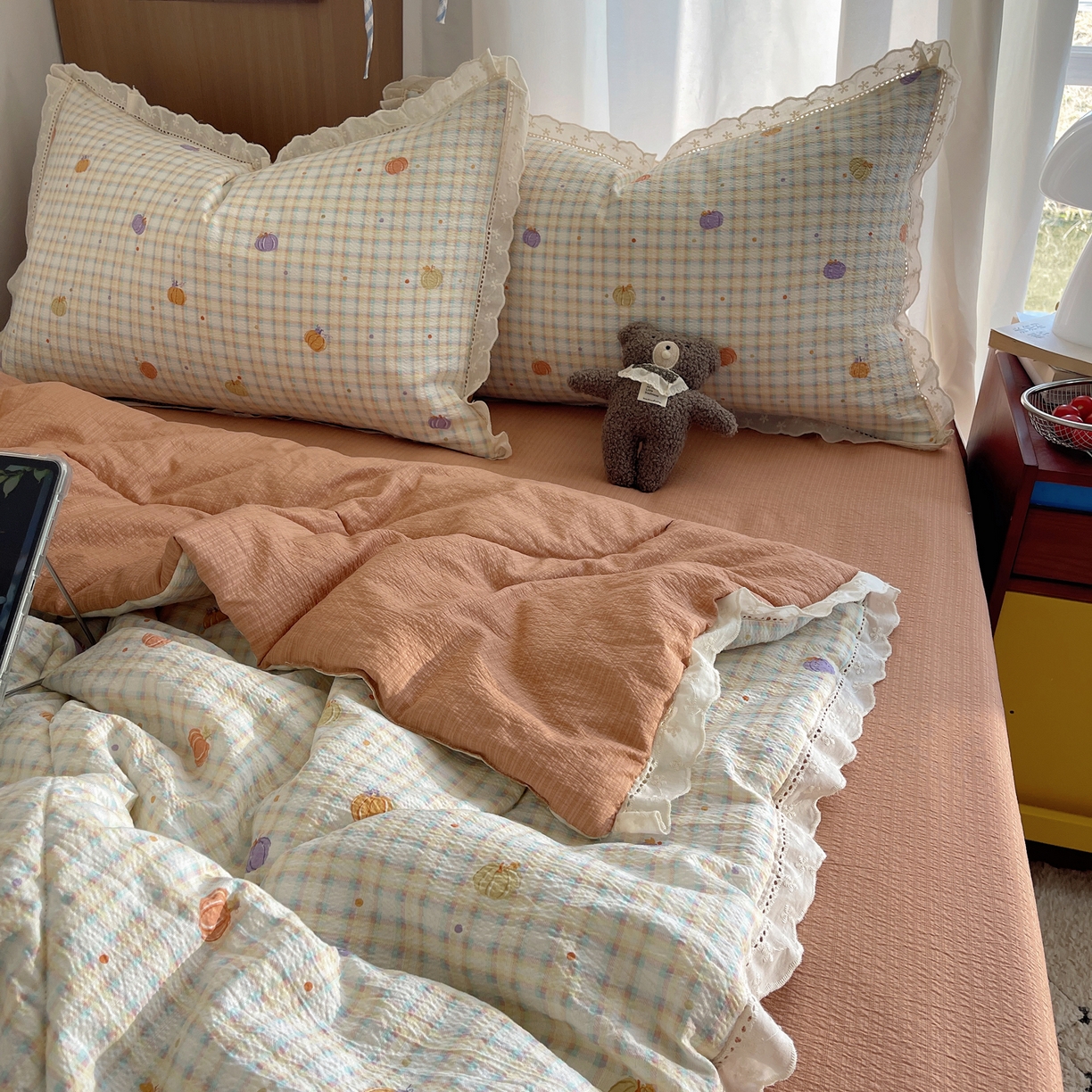 91家纺网 家纺一手货源 找家纺 宝士康家纺 2026新款10A抗菌提花色织花边单夏被/夏被四件套/空调被 南瓜格