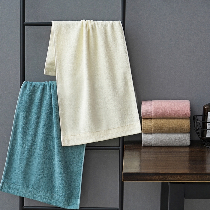 91家纺网 家纺一手货源 找家纺 朴尔家纺-毛巾被 2026新款全棉纯棉32股酒店风迷宫格加厚毛巾浴巾组合 组合图仅供展示 毛巾35x75cm/条