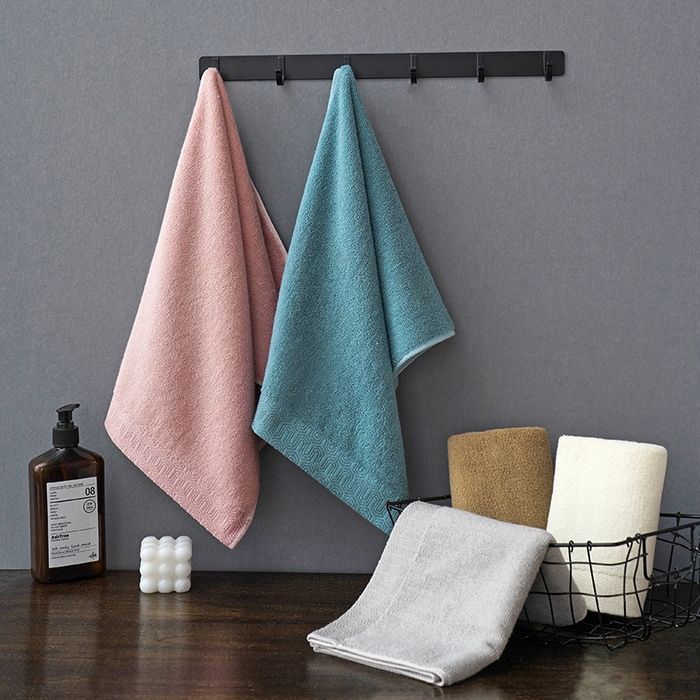 91家纺网 家纺一手货源 找家纺 朴尔家纺-毛巾被 2026新款全棉纯棉32股酒店风迷宫格加厚毛巾浴巾组合 组合图仅供展示 浴巾70x140cm/条