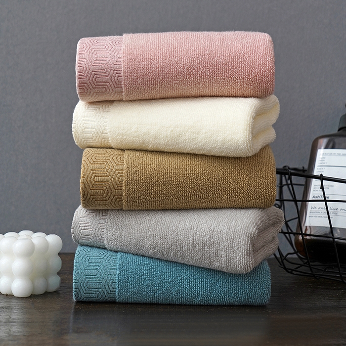 91家纺网 家纺一手货源 找家纺 朴尔家纺-毛巾被 2026新款全棉纯棉32股酒店风迷宫格加厚毛巾浴巾组合 组合图仅供展示 毛巾35x75cm/条