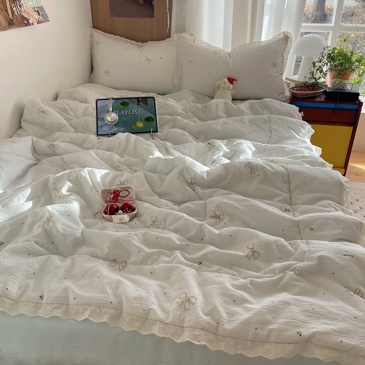 91家纺网 家纺一手货源 找家纺 宝士康家纺 2026新款10A抗菌提花色织花边单夏被/夏被四件套/空调被 波点结心