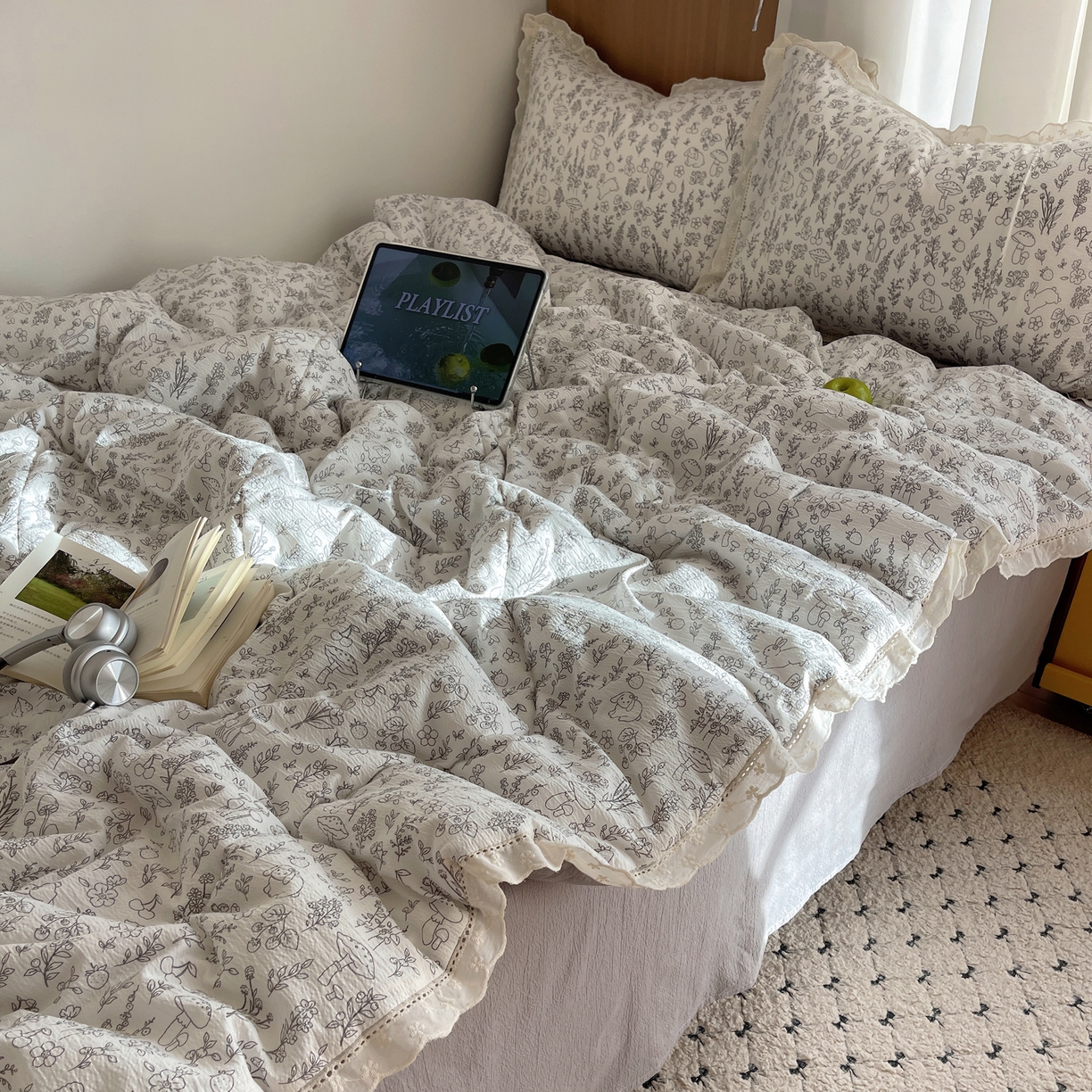 91家纺网 家纺一手货源 找家纺 宝士康家纺 2026新款10A抗菌提花色织花边单夏被/夏被四件套/空调被 草木灰序