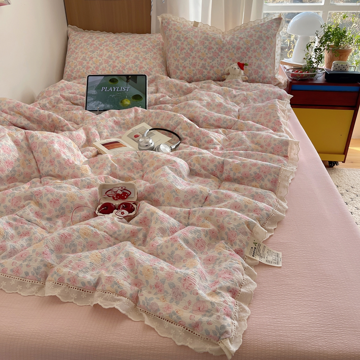 91家纺网 家纺一手货源 找家纺 宝士康家纺 2026新款10A抗菌提花色织花边单夏被/夏被四件套/空调被 粉黛蔷薇