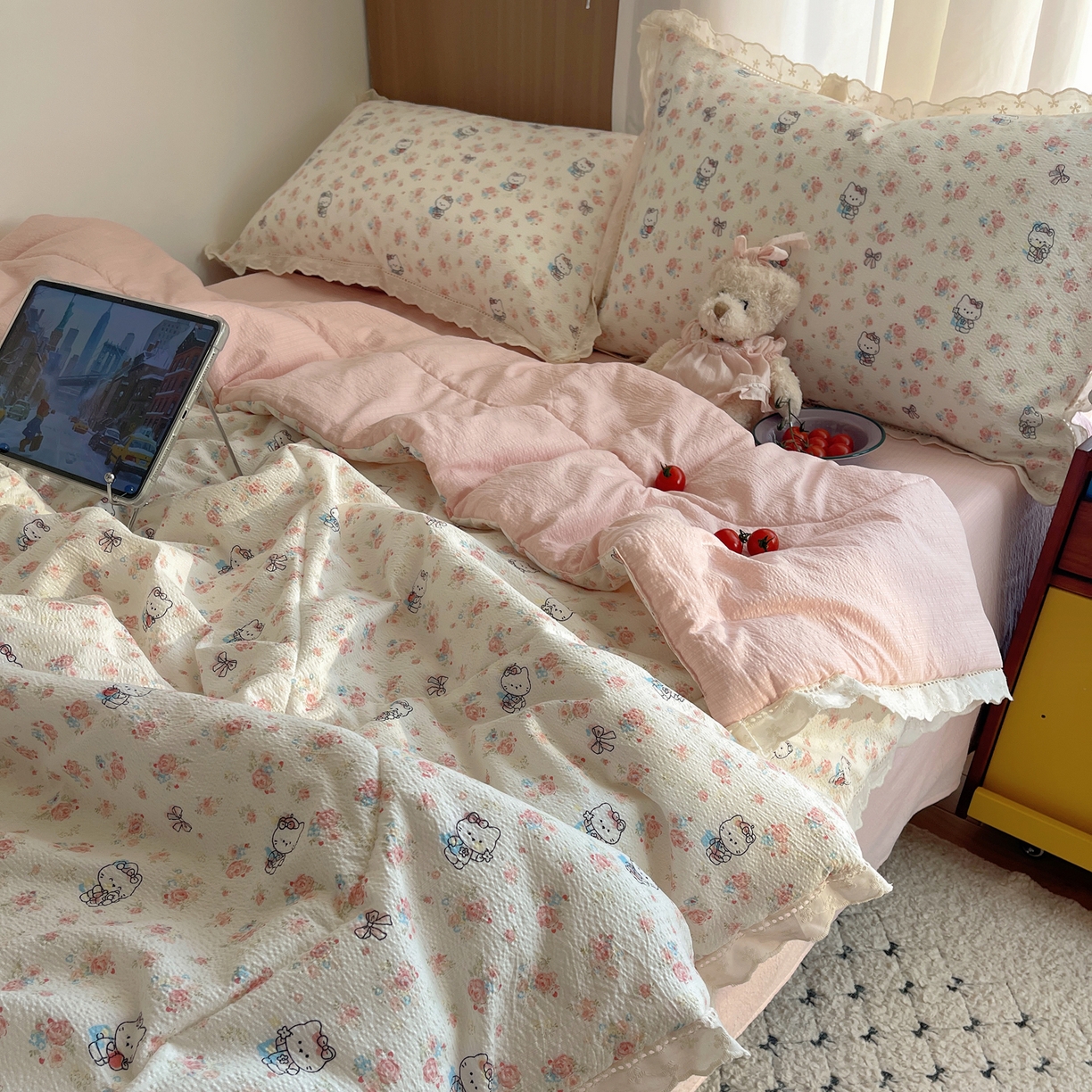 91家纺网 家纺一手货源 找家纺 宝士康家纺 2026新款10A抗菌提花色织花边单夏被/夏被四件套/空调被 花样KT