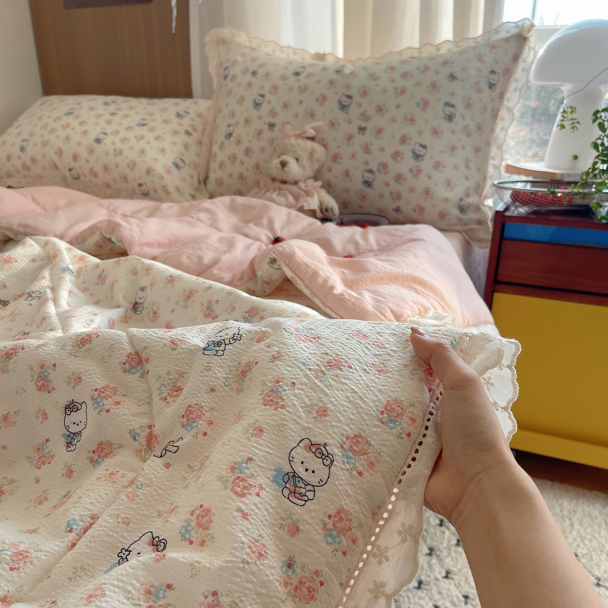 91家纺网 家纺一手货源 找家纺 宝士康家纺 2026新款10A抗菌提花色织花边单夏被/夏被四件套/空调被 花样KT