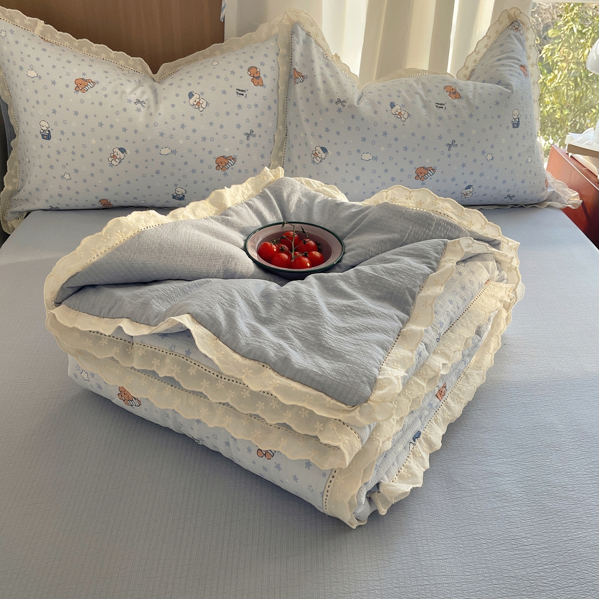 91家纺网 家纺一手货源 找家纺 宝士康家纺 2026新款10A抗菌提花色织花边单夏被/夏被四件套/空调被 蓝星狗