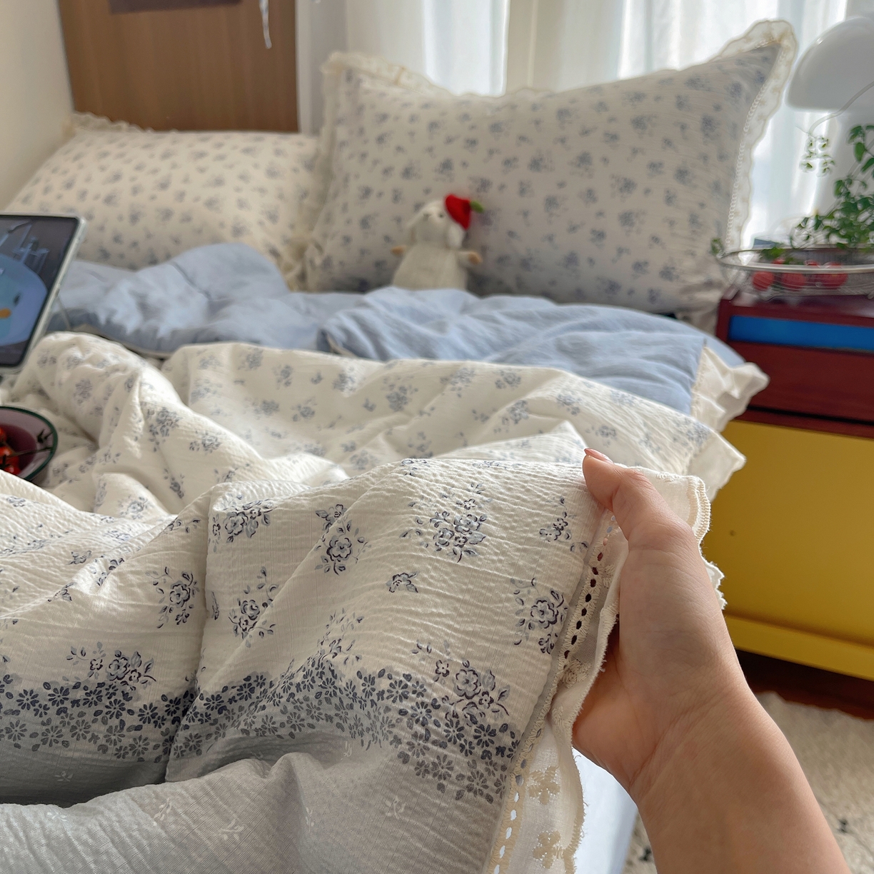 91家纺网 家纺一手货源 找家纺 宝士康家纺 2026新款10A抗菌提花色织花边单夏被/夏被四件套/空调被 蓝芷序