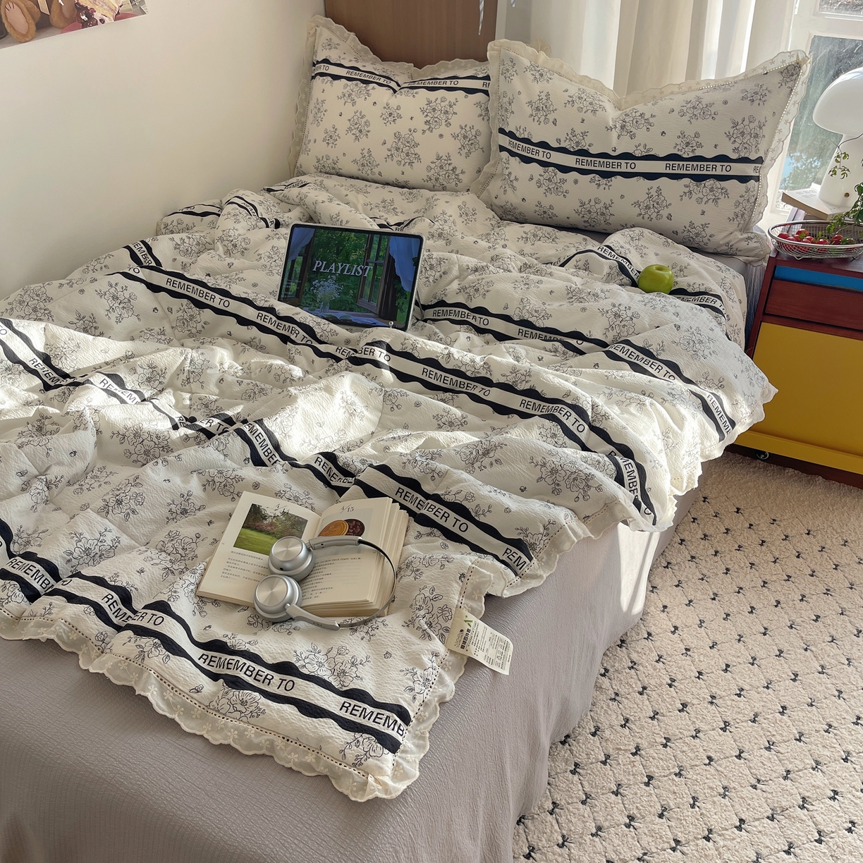 91家纺网 家纺一手货源 找家纺 宝士康家纺 2026新款10A抗菌提花色织花边单夏被/夏被四件套/空调被 墨序花