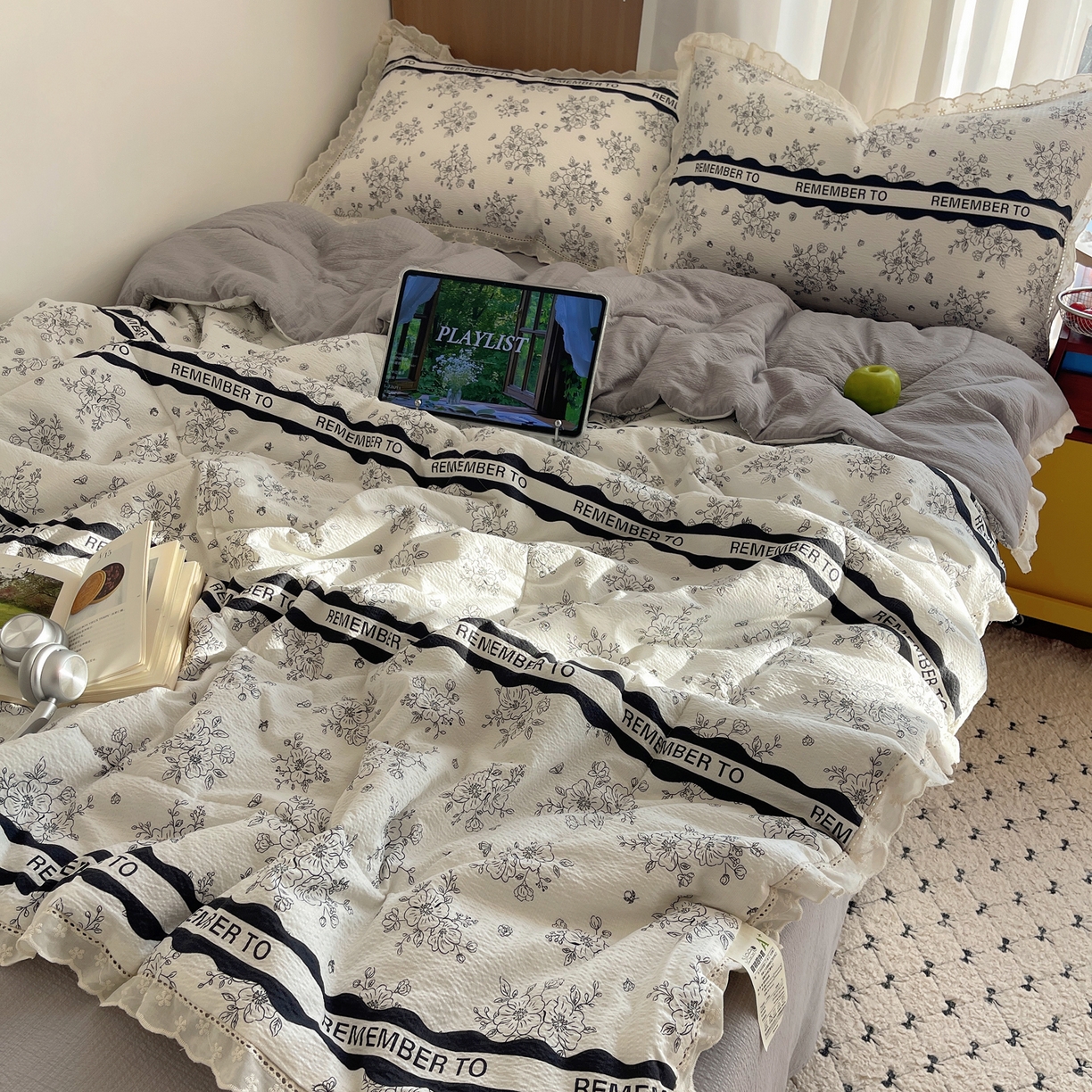 91家纺网 家纺一手货源 找家纺 宝士康家纺 2026新款10A抗菌提花色织花边单夏被/夏被四件套/空调被 墨序花