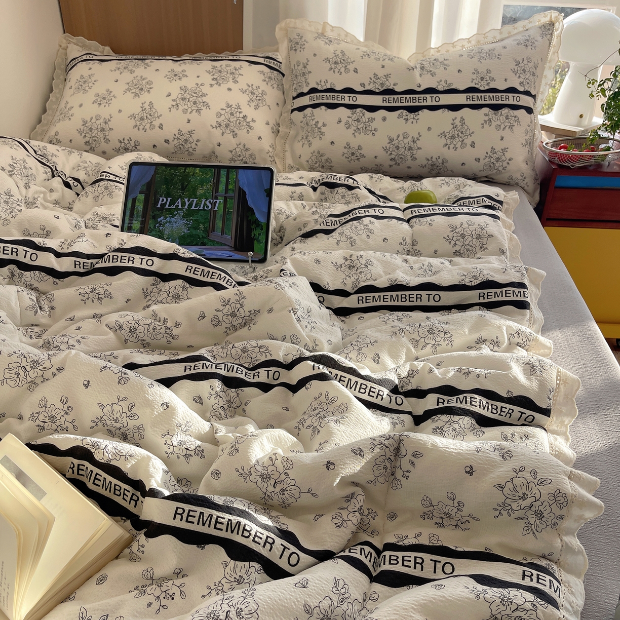 91家纺网 家纺一手货源 找家纺 宝士康家纺 2026新款10A抗菌提花色织花边单夏被/夏被四件套/空调被 墨序花