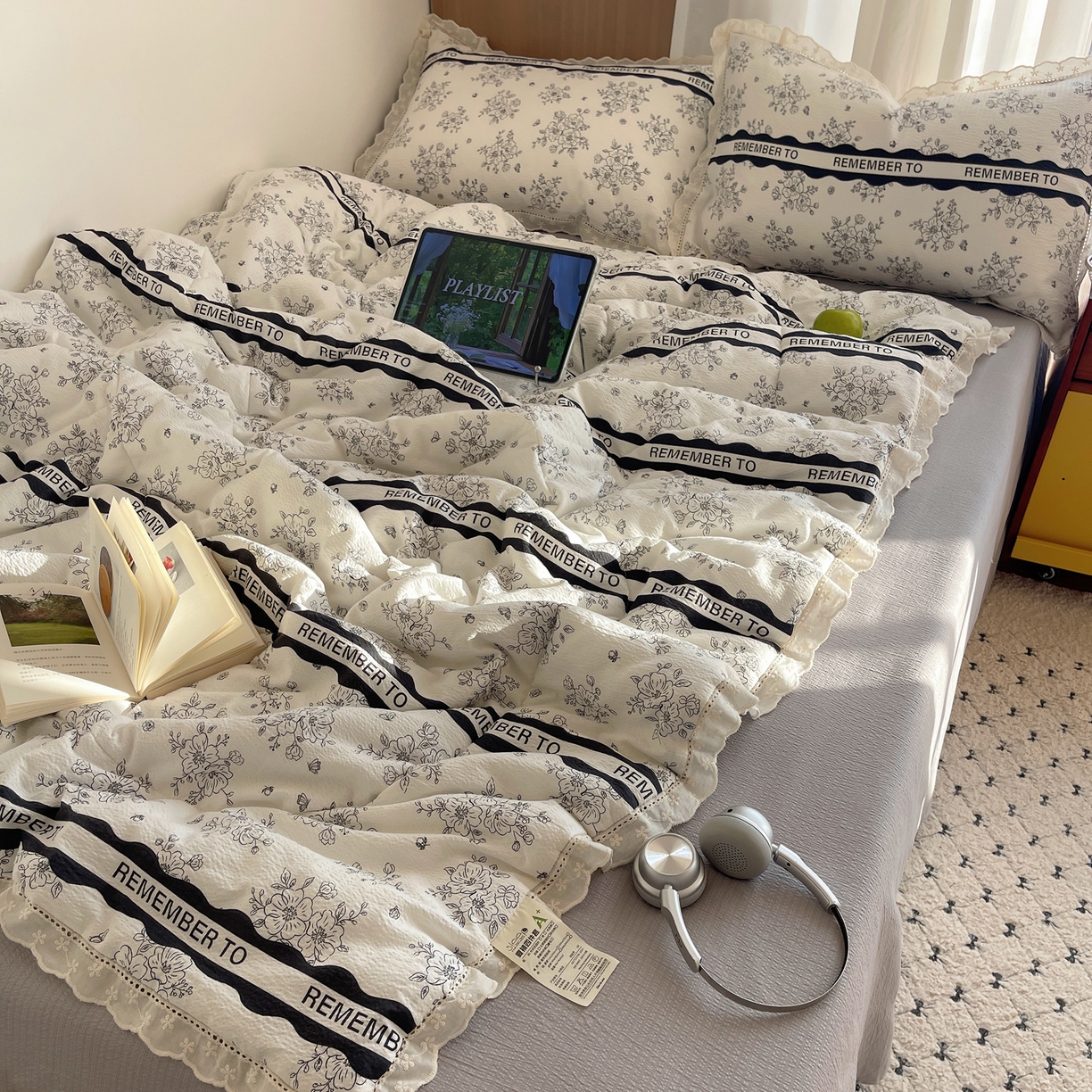 91家纺网 家纺一手货源 找家纺 宝士康家纺 2026新款10A抗菌提花色织花边单夏被/夏被四件套/空调被 墨序花