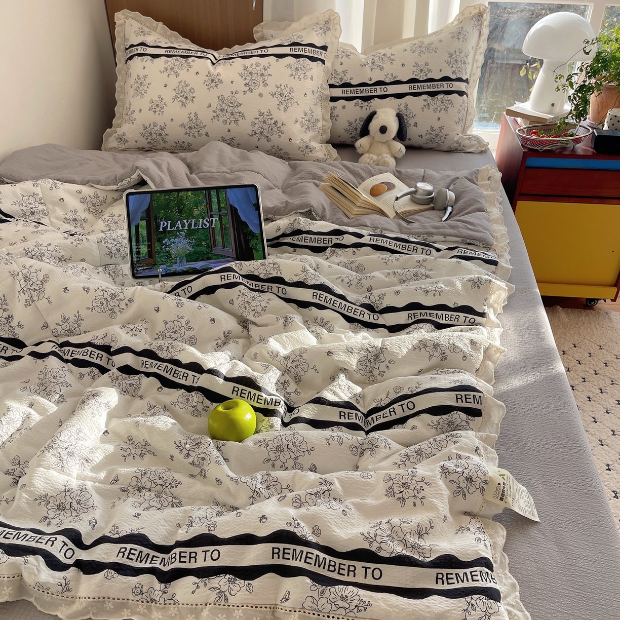 91家纺网 家纺一手货源 找家纺 宝士康家纺 2026新款10A抗菌提花色织花边单夏被/夏被四件套/空调被 墨序花