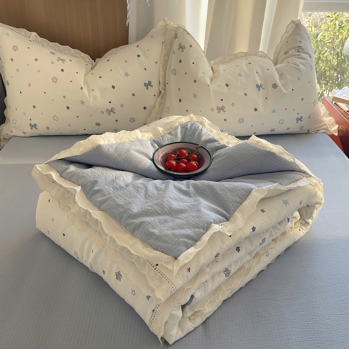 91家纺网 家纺一手货源 找家纺 宝士康家纺 2026新款10A抗菌提花色织花边单夏被/夏被四件套/空调被 云星结