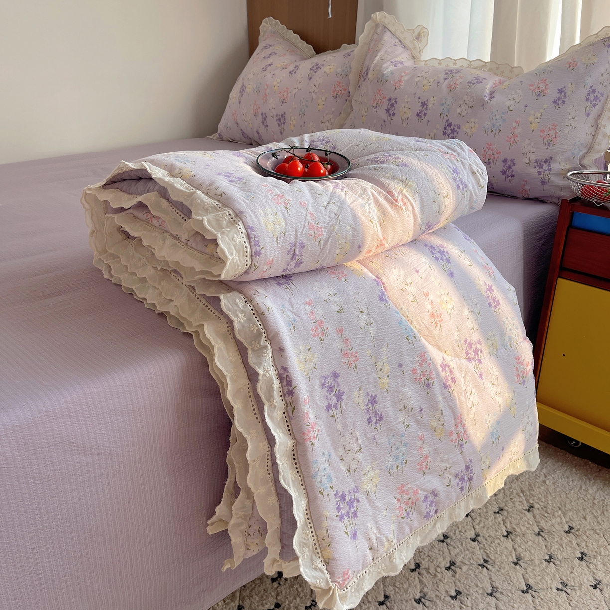 91家纺网 家纺一手货源 找家纺 宝士康家纺 2026新款10A抗菌提花色织花边单夏被/夏被四件套/空调被 紫菱花