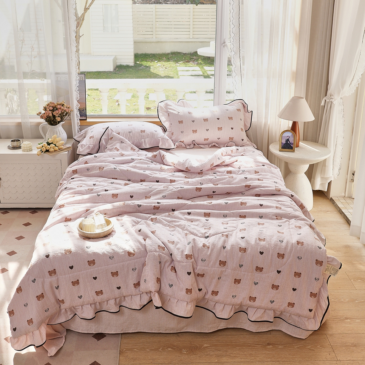 91家纺网 家纺一手货源 找家纺 宝士康家纺 2026新款10A抗菌提花色织花边单夏被/夏被四件套/空调被 雄心未了