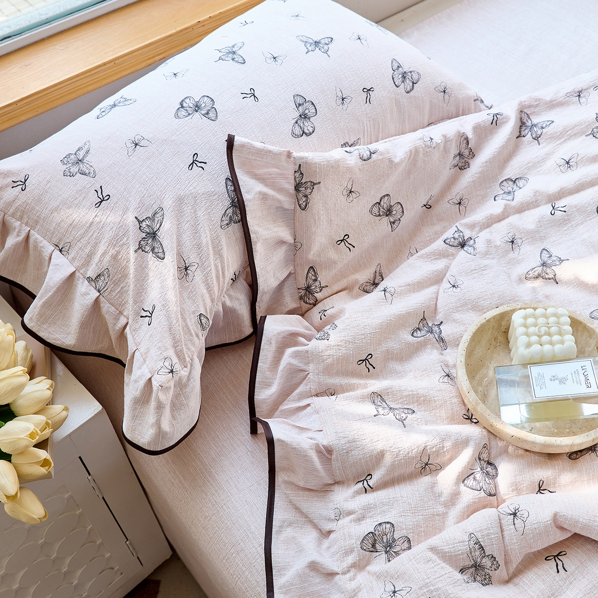 91家纺网 家纺一手货源 找家纺 宝士康家纺 2026新款10A抗菌提花色织花边单夏被/夏被四件套/空调被 粉屿蝶影