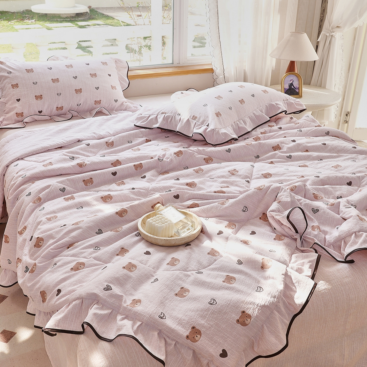 91家纺网 家纺一手货源 找家纺 宝士康家纺 2026新款10A抗菌提花色织花边单夏被/夏被四件套/空调被 雄心未了