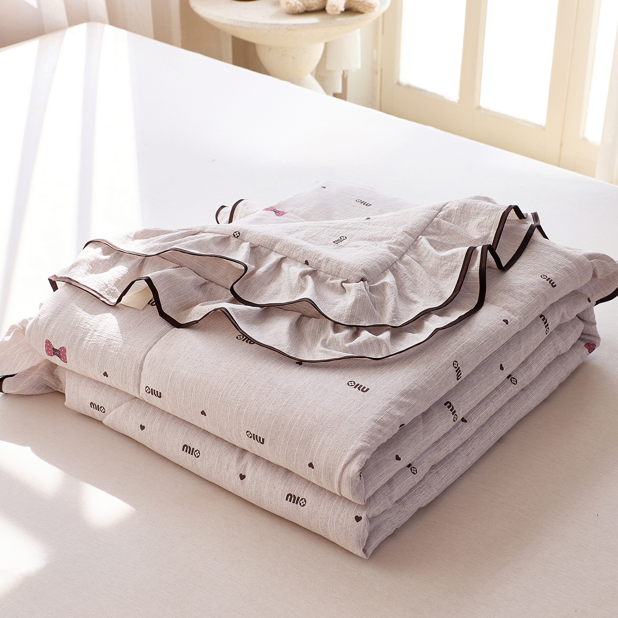 91家纺网 家纺一手货源 找家纺 宝士康家纺 2026新款10A抗菌提花色织花边单夏被/夏被四件套/空调被 黑桃字符