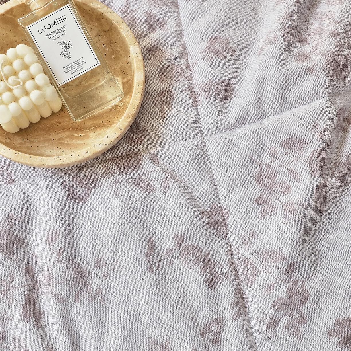 91家纺网 家纺一手货源 找家纺 宝士康家纺 2026新款10A抗菌提花色织花边单夏被/夏被四件套/空调被 粉樱浅眠