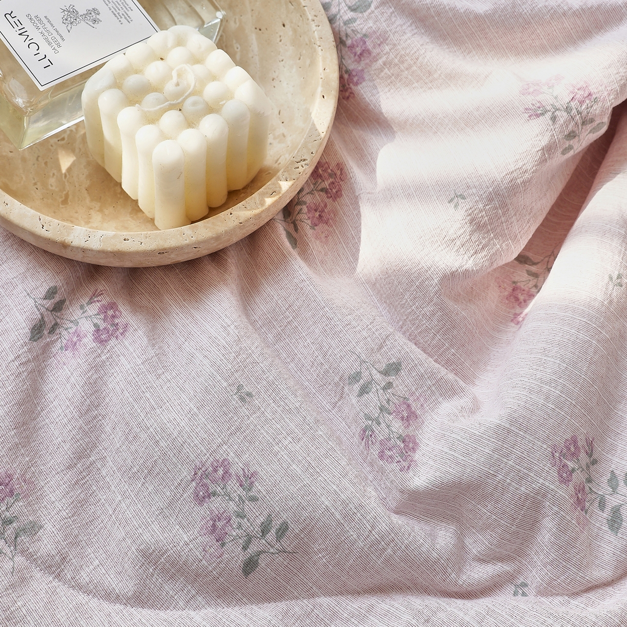 91家纺网 家纺一手货源 找家纺 宝士康家纺 2026新款10A抗菌提花色织花边单夏被/夏被四件套/空调被 樱花绘