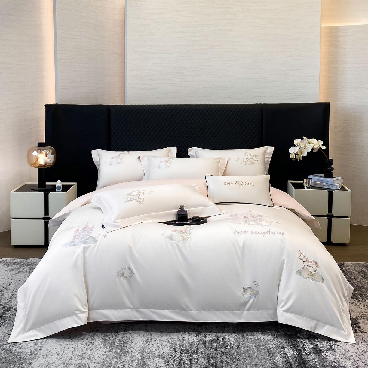 91家纺网 家纺一手货源 找家纺 春夏新品A类长绒棉纯棉四件套100全棉重工刺绣被套床单床笠纯色高端轻奢床上用品 城堡小马-奶白