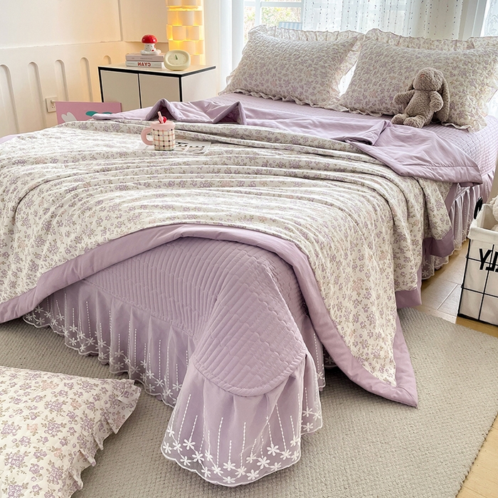 91家纺网 家纺一手货源 找家纺 艺慕家纺 2026新款直播热款古法仿棉AB版水洗棉印花双层蕾丝花边夏被床盖四件套 AB版-丁香花