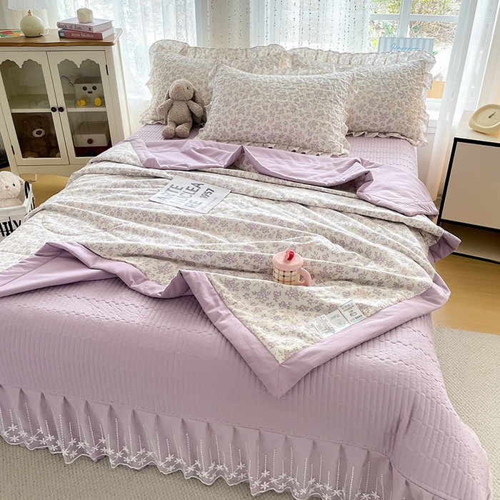 91家纺网 家纺一手货源 找家纺 艺慕家纺 2026新款直播热款古法仿棉AB版水洗棉印花双层蕾丝花边夏被床盖四件套 AB版-丁香花