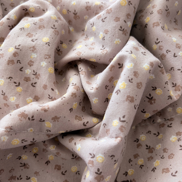 91家纺网 家纺一手货源 找家纺 艺慕家纺 2026新款直播热款古法仿棉AB版水洗棉印花双层蕾丝花边夏被床盖四件套 AB版-丁香小兔