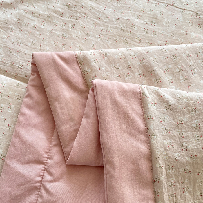 91家纺网 家纺一手货源 找家纺 艺慕家纺 2026新款直播热款古法仿棉AB版水洗棉印花双层蕾丝花边夏被床盖四件套 AB版-粉黛庄园