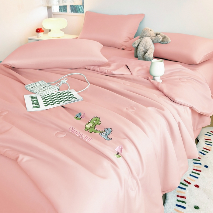 91家纺网 家纺一手货源 找家纺 （总）暖意家纺 2026春夏新款水洗真丝夏被夏凉被空调被单人双人四件套