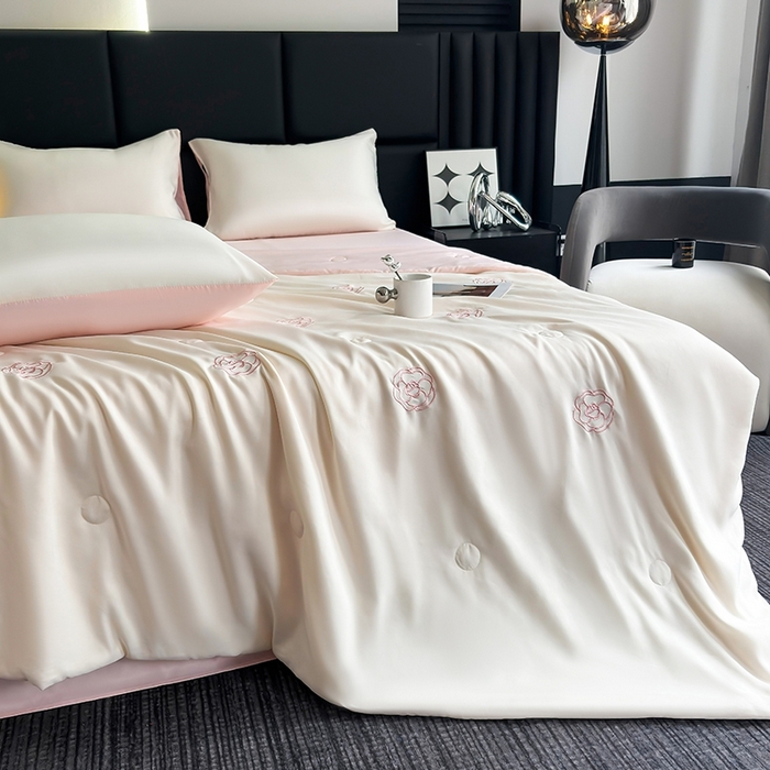 91家纺网 家纺一手货源 找家纺 暖意家纺 2026春夏新款水洗真丝夏被夏凉被空调被四件套 玫瑰花香-米粉