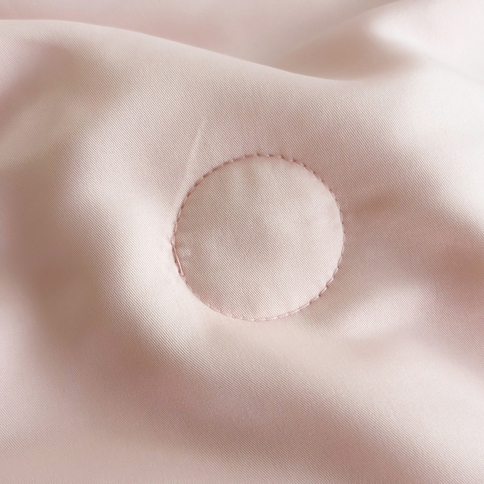 91家纺网 家纺一手货源 找家纺 暖意家纺 2026春夏新款水洗真丝夏被夏凉被空调被四件套 樱桃之恋 粉