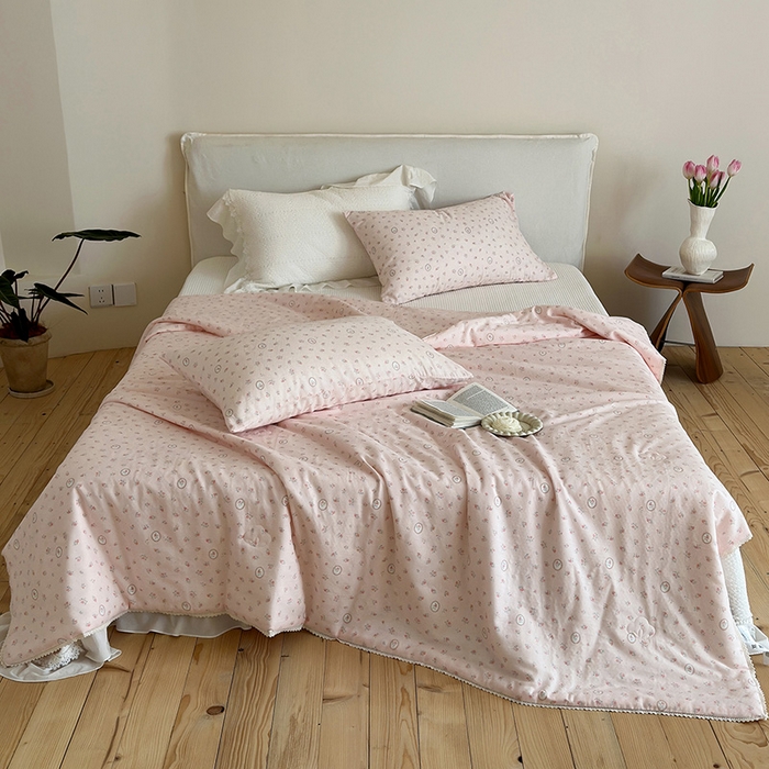 91家纺网 家纺一手货源 找家纺 （总）一加一 2026新款全棉双层纱印花凉感夏被-云纱织梦